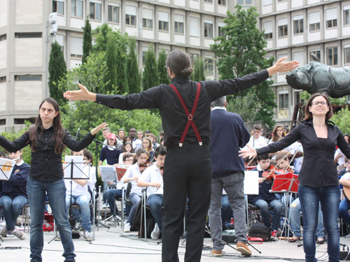 Omero LIS Group Performance in lingua italiana dei segni