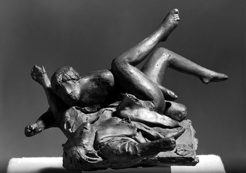 Photo of sculpture: Amanti, 1981, bronze by Giacomo Manzù