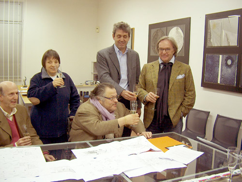 Immagine del brindisi con Aldo Grassini e Daniela Bottegoni, fondatori del Museo Omero, Roberto Farroni, Presidente del Museo Omero, Fabio Sturani, Sindaco di Ancona, Diego della Valle. 