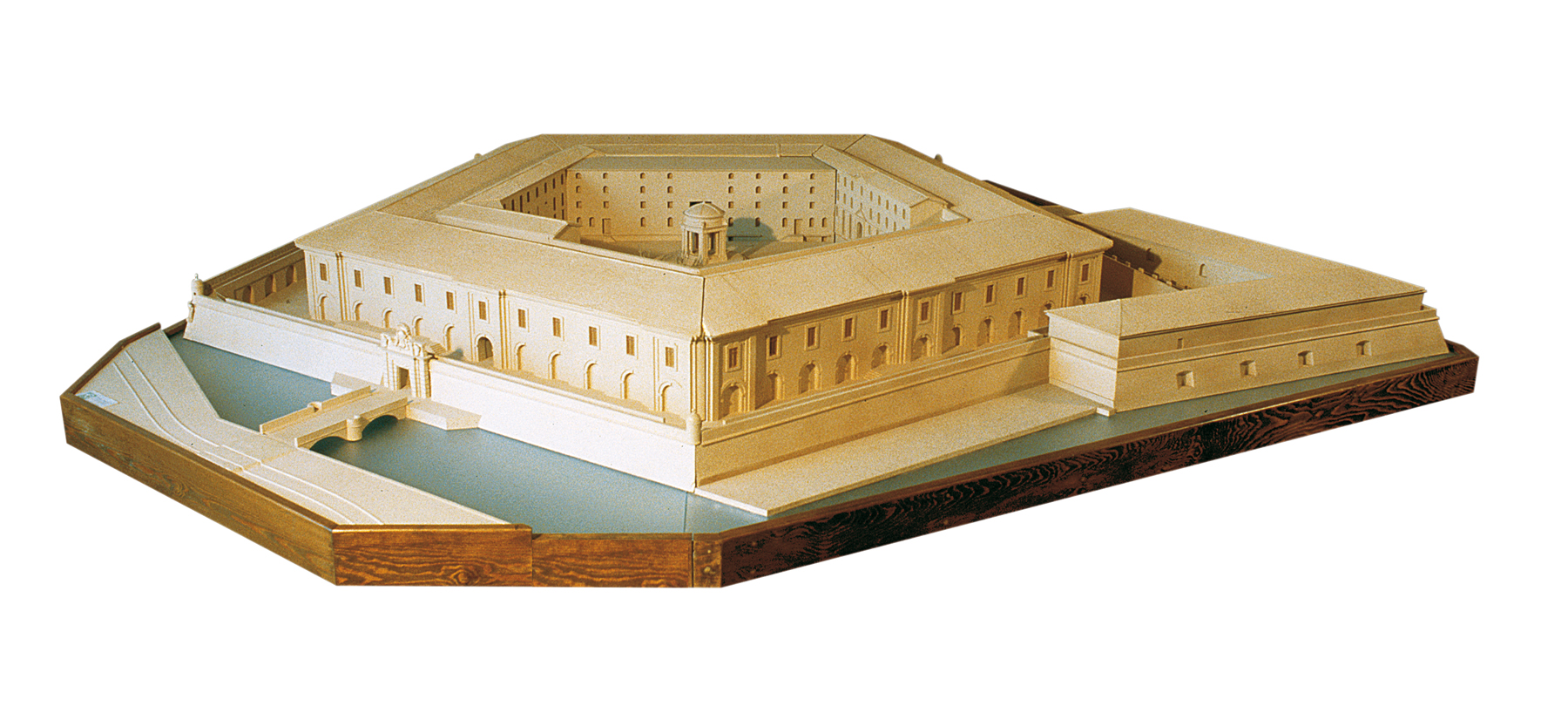 Mole Vanvitelliana, Ex Lazzaretto (architectural model)